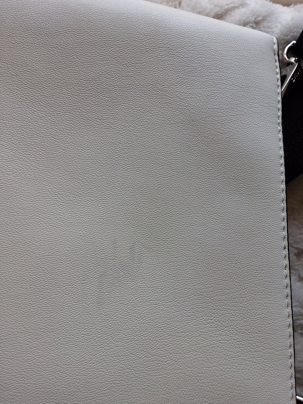 DKNY Tinsley Crossbody Bag White Black Strap Multi Zip Compartments - Picture 4 of 6